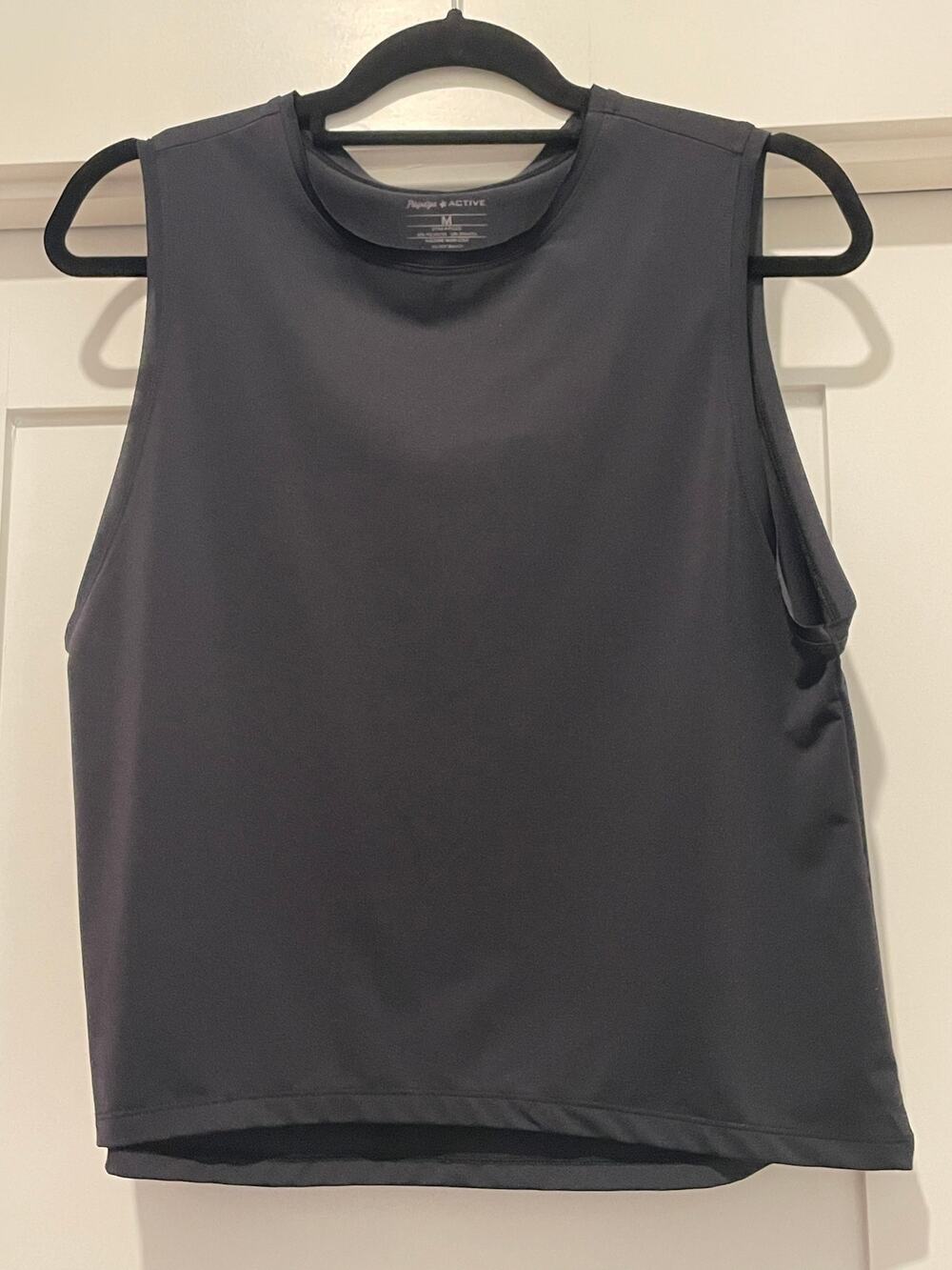 Papaya Active Women's black crop yoga top MED
